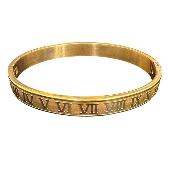 NEW Luxe Brushed Gold Tone Atlas X Cuff Style Bracelet (LVXX020) - Picture 1 of 2